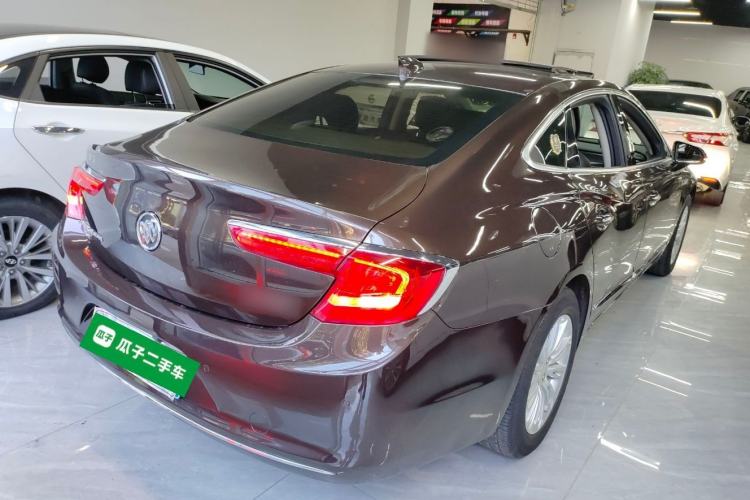 Used Buick LaCrosse 2018 20T Elite Edition Rear Right 45 Deg