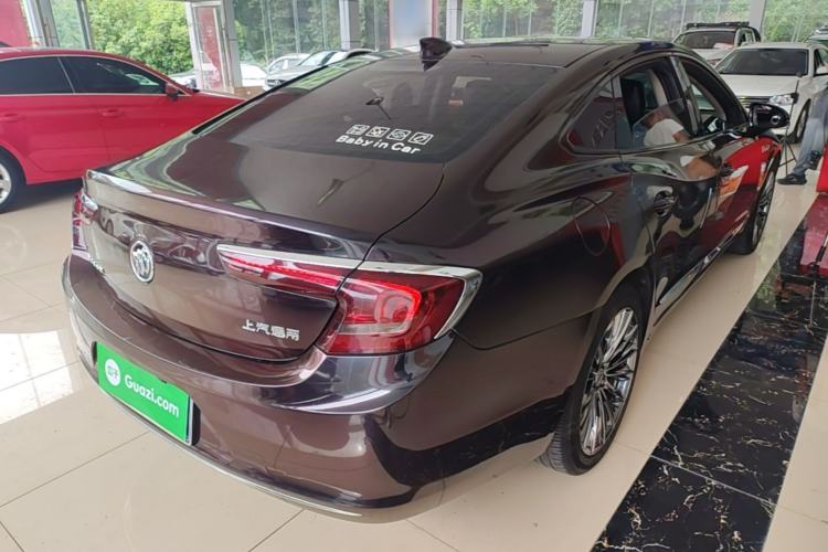 Used Buick LaCrosse 2018 20T Elite Edition Rear Right 45 Deg