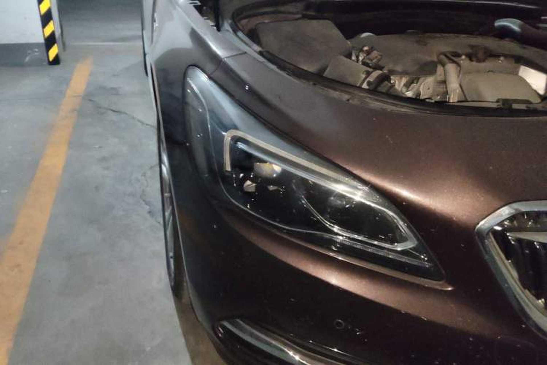 Used Buick LaCrosse 2018 28T Elite Edition Right Front Headlight