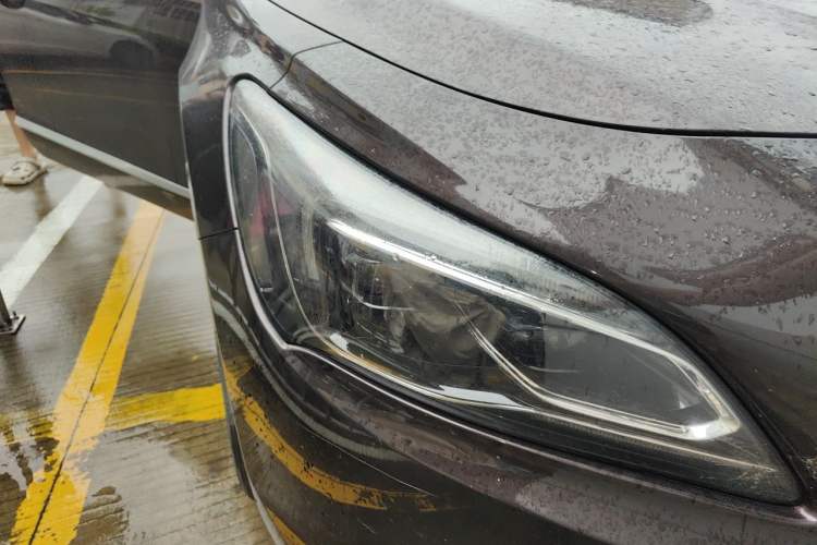 Used Buick LaCrosse 2018 20T Elite Edition Right Front Headlight