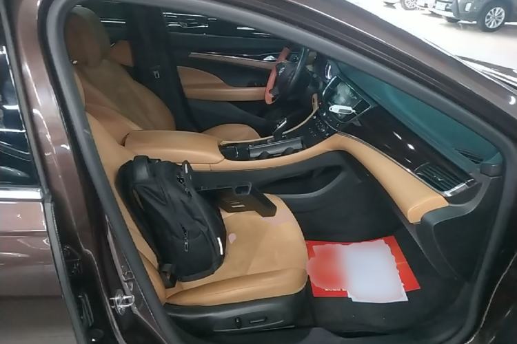 Used Buick LaCrosse 2018 28T Elite Edition Right Front Seat