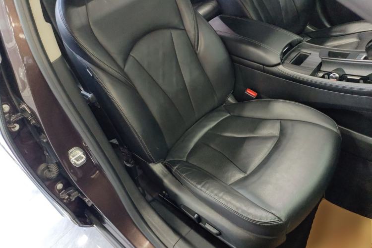 Used Buick LaCrosse 2018 20T Elite Edition Right Front Seat