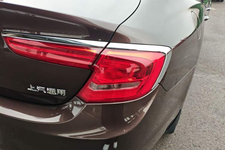 Used Buick LaCrosse 2018 20T Elite Edition Right Rear Taillight
