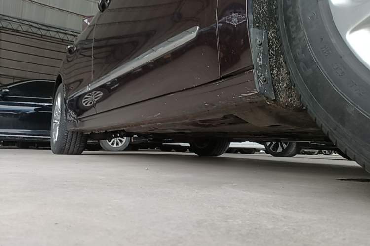 Used Buick LaCrosse 2018 20T Elite Edition Right Side Sill