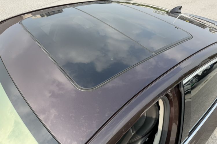 Used Buick LaCrosse 2018 20T Elite Edition Roof