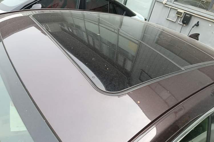Used Buick LaCrosse 2018 28T Luxury Model Roof