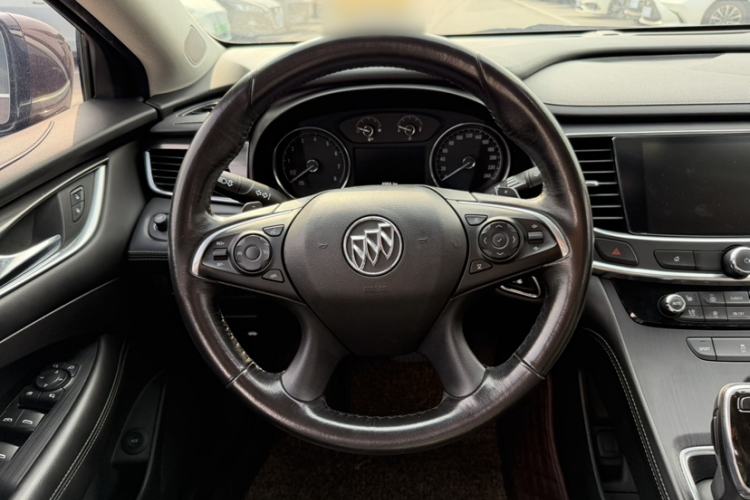 Used Buick LaCrosse 2018 20T Elite Edition Steering Wheel