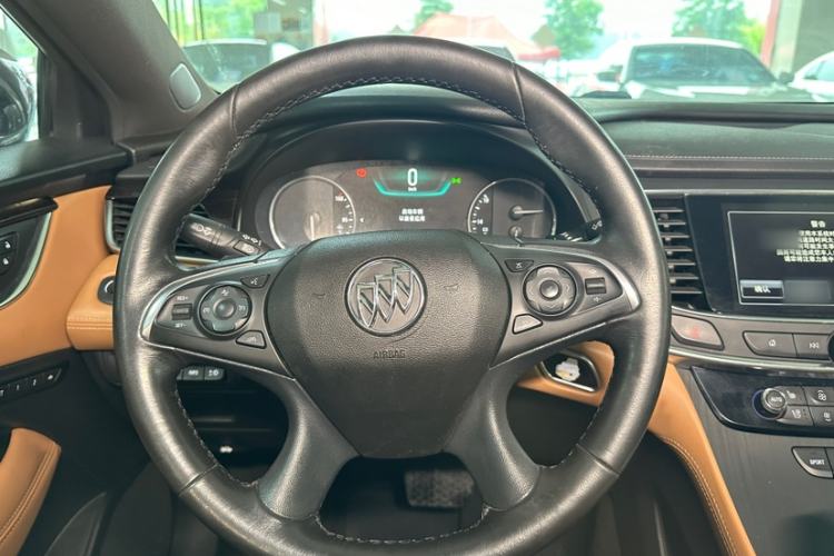 Used Buick LaCrosse 2018 20T Luxury Model Steering Wheel