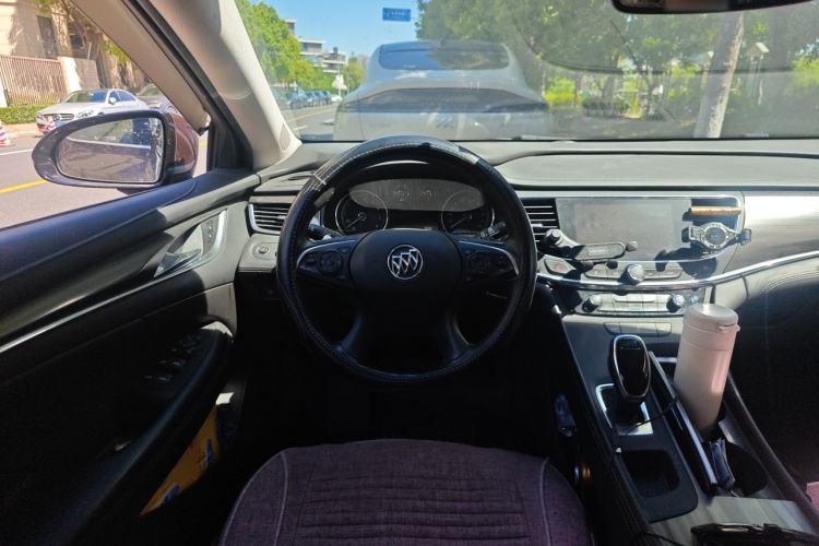 Used Buick LaCrosse 2018 20T Elite Edition Steering Wheel