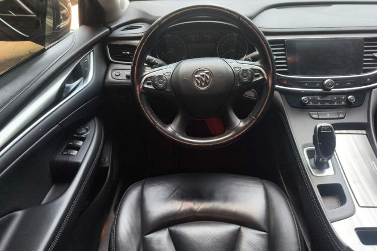 Used Buick LaCrosse 2018 20T Elite Edition Steering Wheel