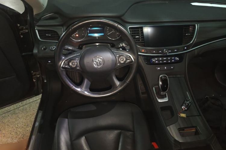 Used Buick LaCrosse 2018 20T Elite Edition Steering Wheel