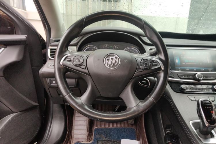 Used Buick LaCrosse 2018 20T Elite Edition Steering Wheel