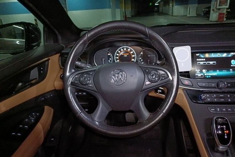 Used Buick LaCrosse 2018 28T Luxury Model Steering Wheel