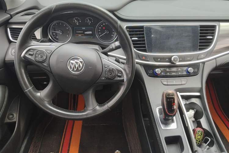 Used Buick LaCrosse 2018 20T Elite Edition Steering Wheel