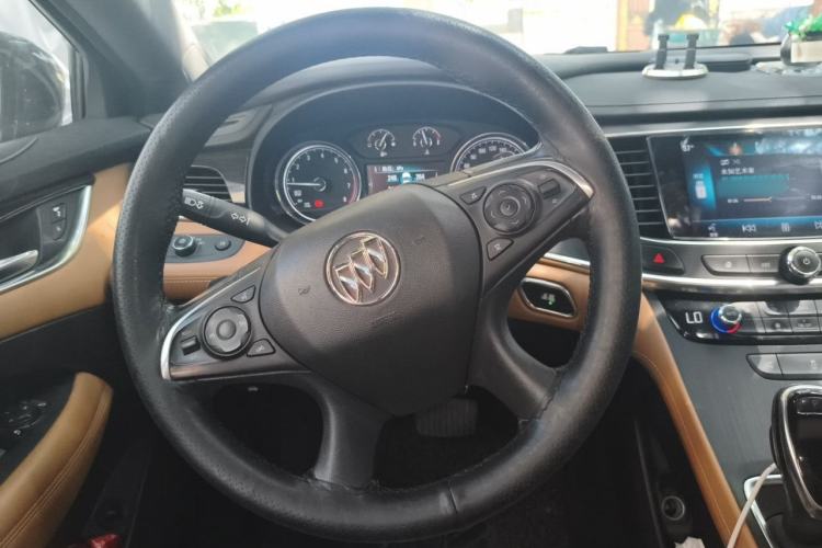 Used Buick LaCrosse 2018 28T Elite Edition Steering Wheel
