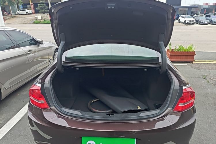Used Buick LaCrosse 2018 28T Elite Edition Trunk