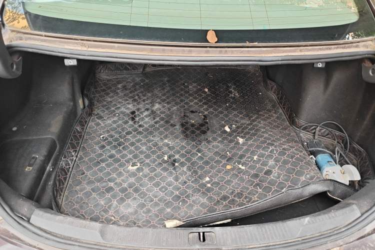 Used Buick LaCrosse 2018 28T Elite Edition Trunk
