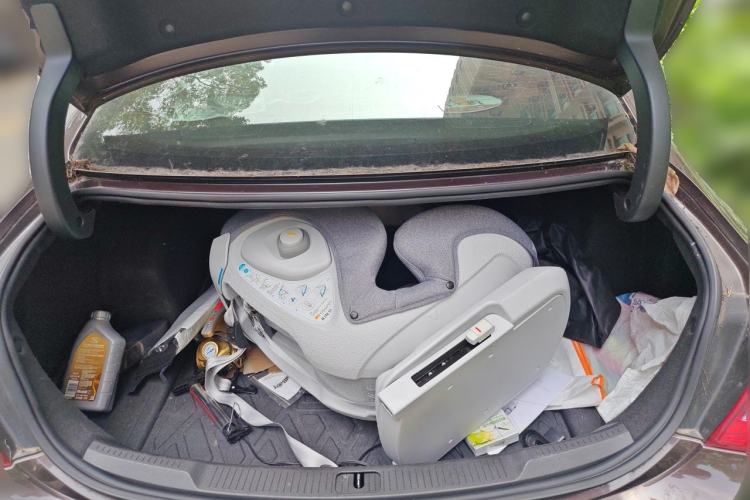 Used Buick LaCrosse 2018 28T Luxury Model Trunk