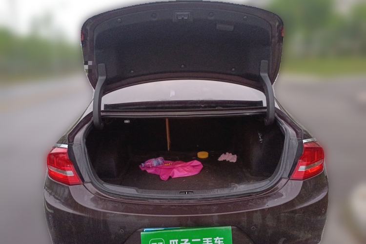 Used Buick LaCrosse 2018 28T Elite Edition Trunk