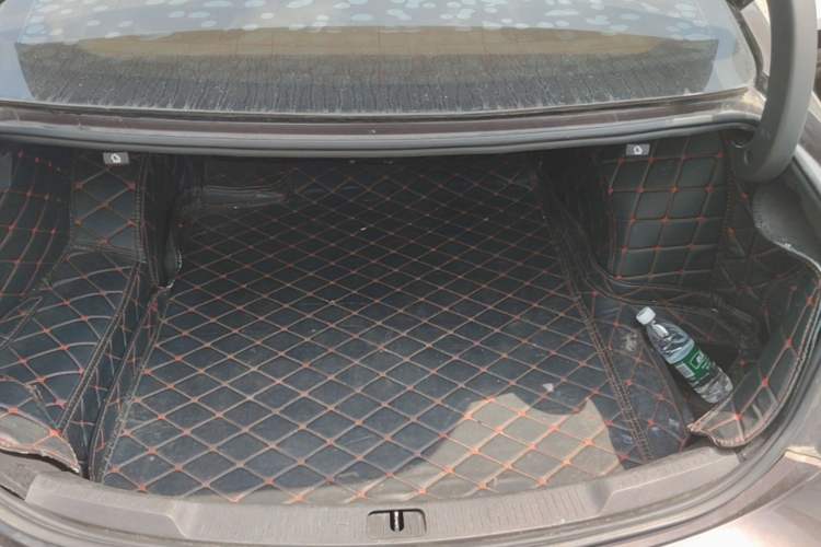 Used Buick LaCrosse 2018 20T Elite Edition Trunk