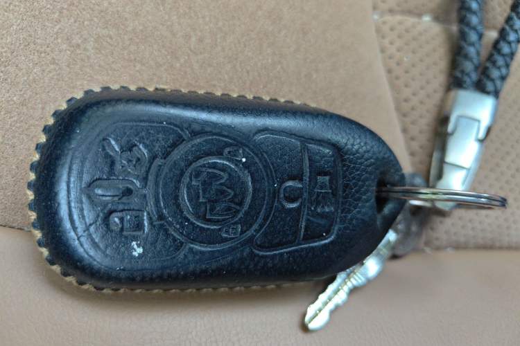 Used Buick LaCrosse 2018 28T Luxury Model Vehicle Key