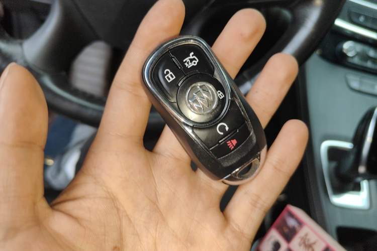 Used Buick LaCrosse 2018 20T Elite Edition Vehicle Key