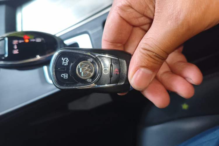 Used Buick LaCrosse 2018 20T Elite Edition Vehicle Key