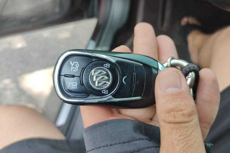 Used Buick LaCrosse 2018 20T Elite Edition Vehicle Key