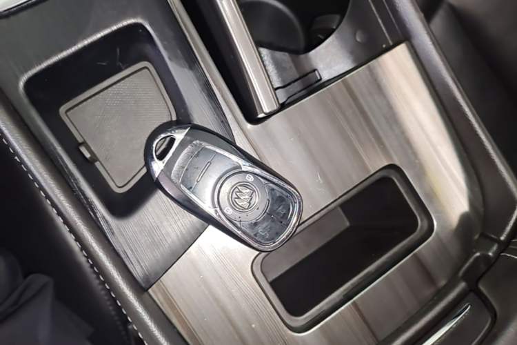 Used Buick LaCrosse 2018 20T Elite Edition Vehicle Key