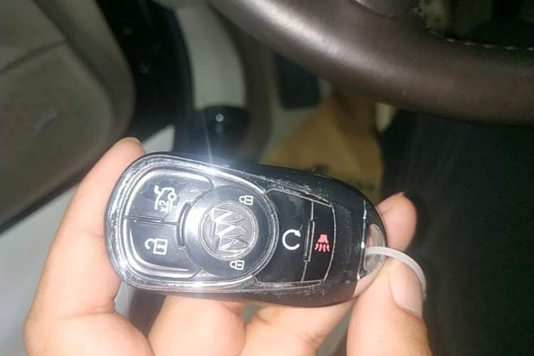Used Buick LaCrosse 2018 28T Avenir Vehicle Key