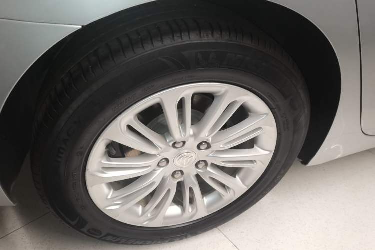 Used Buick LaCrosse 2018 20T Elite Edition Exterior 5