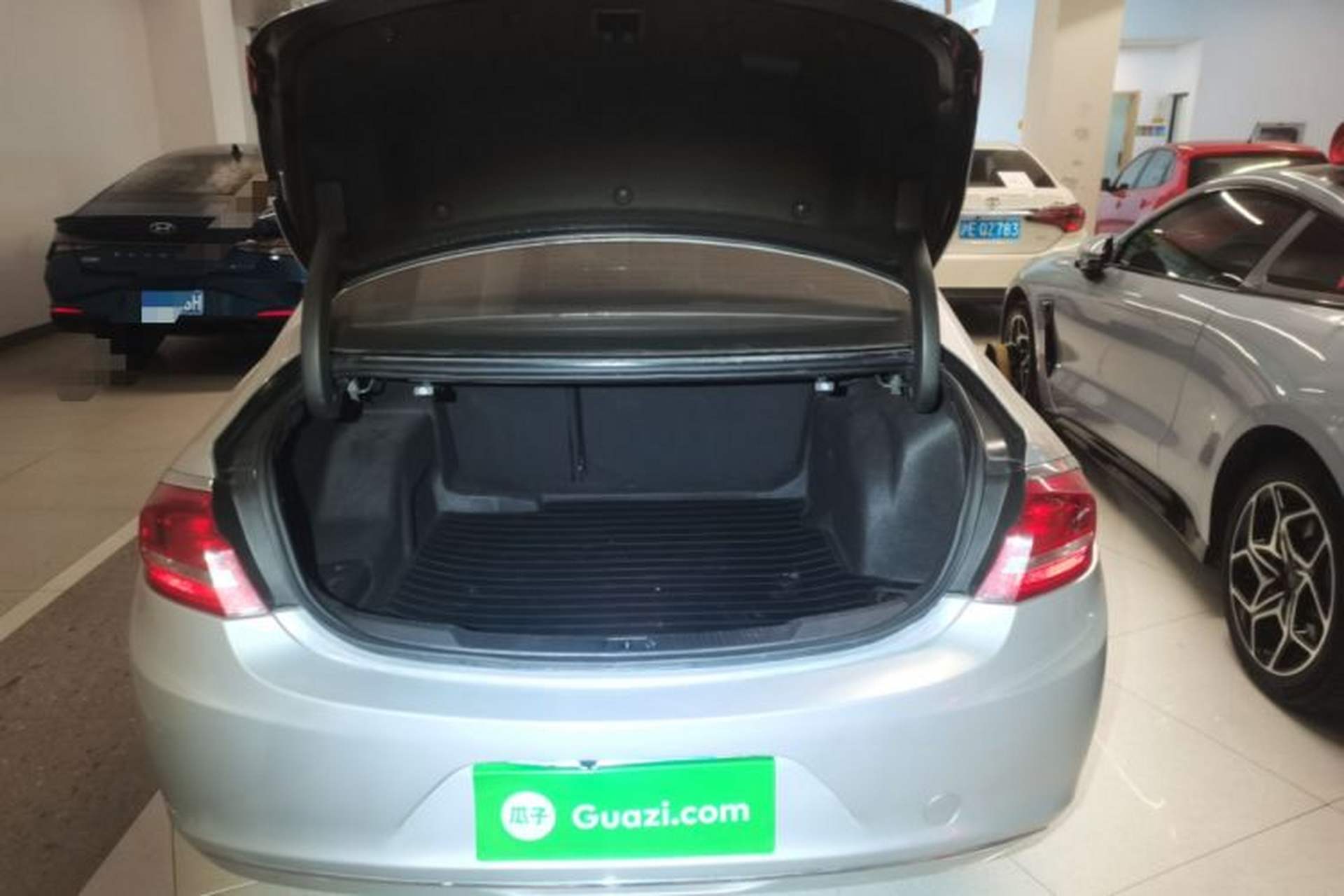 Used Buick LaCrosse 2018 20T Elite Edition Trunk
