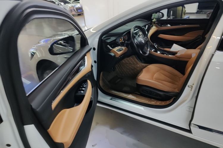 Used Buick LaCrosse 2018 20T Luxury Model Driver Seat