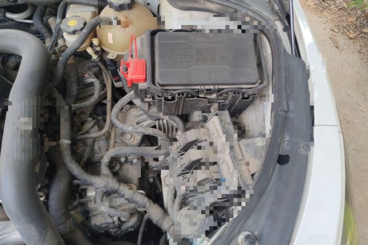 Used Buick LaCrosse 2018 20T Luxury Model Engine Bay Left