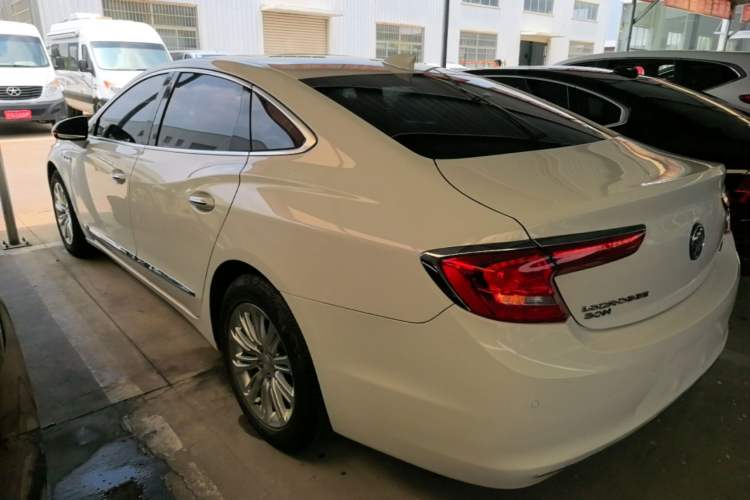 Used Buick LaCrosse 2018 30H Elite Edition Exterior 2