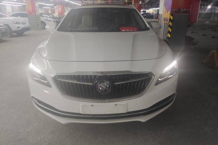 Used Buick LaCrosse 2018 30H Elite Edition Front