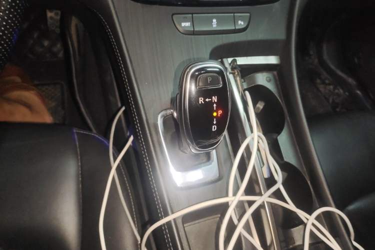 Used Buick LaCrosse 2018 20T Elite Edition Gear Lever