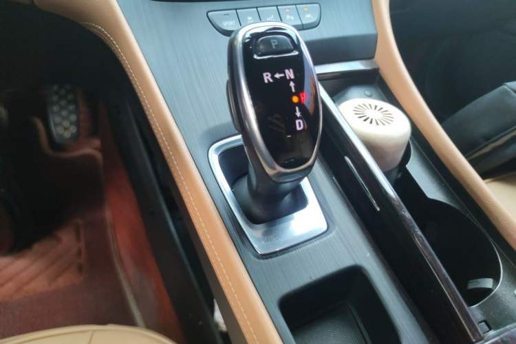Used Buick LaCrosse 2018 20T Luxury Model Gear Lever