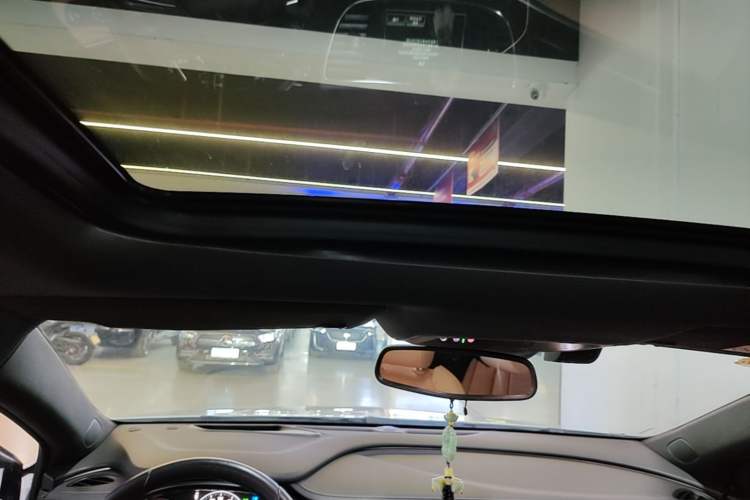 Used Buick LaCrosse 2018 20T Luxury Model Headliner