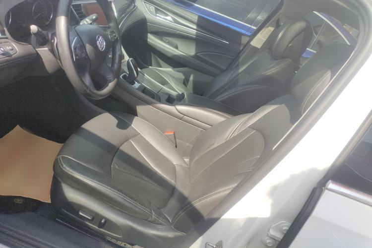 Used Buick LaCrosse 2018 20T Elite Edition Left Front Seat