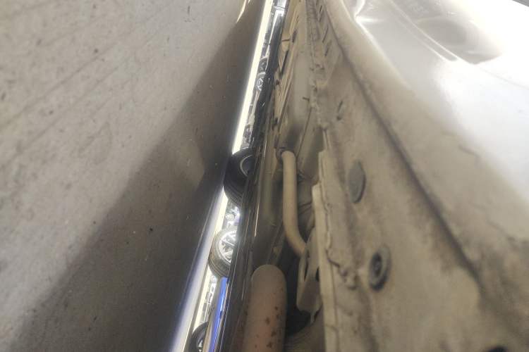 Used Buick LaCrosse 2018 20T Elite Edition Left Side Sill