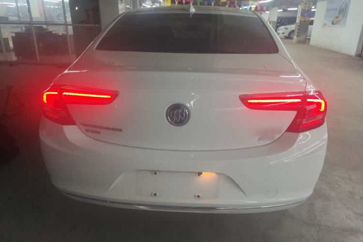 Used Buick LaCrosse 2018 30H Elite Edition Rear