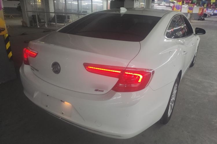 Used Buick LaCrosse 2018 30H Elite Edition Rear Right 45 Deg