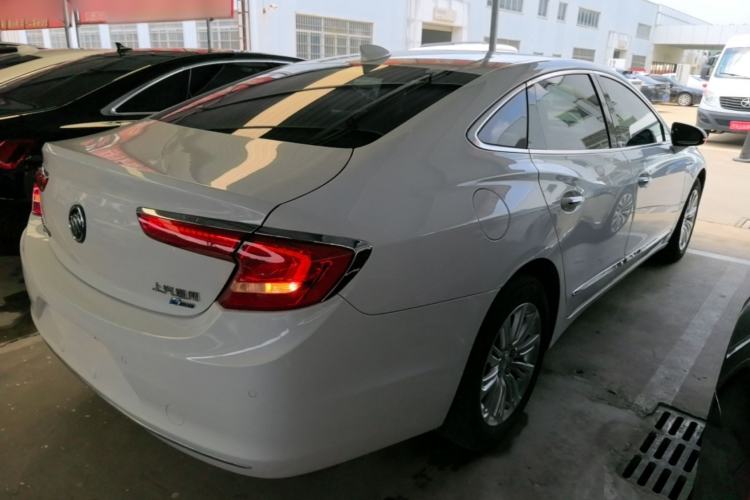 Used Buick LaCrosse 2018 30H Elite Edition Rear Right 45 Deg