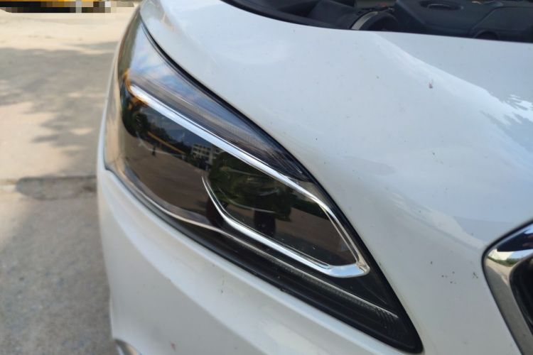 Used Buick LaCrosse 2018 20T Luxury Model Right Front Headlight