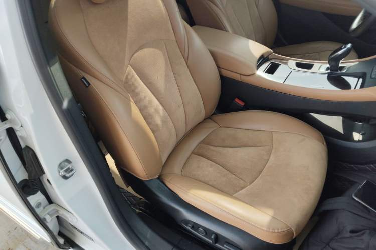 Used Buick LaCrosse 2018 20T Luxury Model Right Front Seat