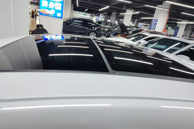 Used Buick LaCrosse 2018 20T Luxury Model Roof
