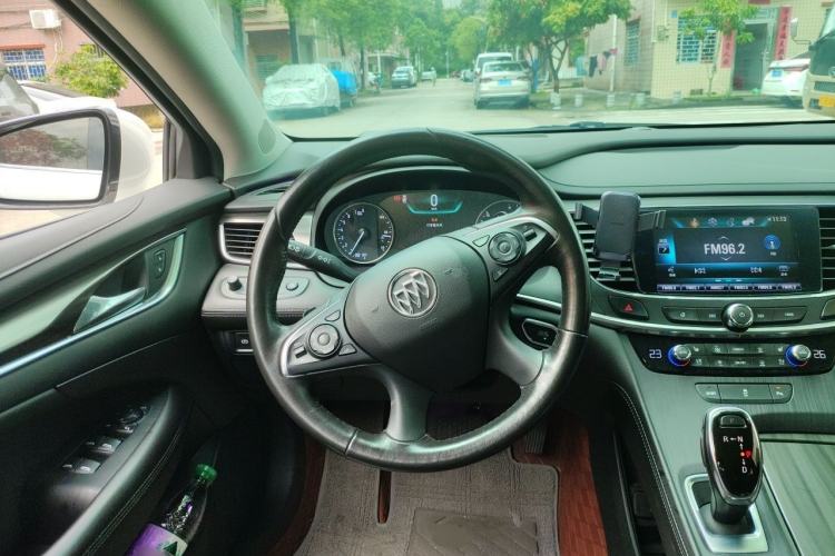 Used Buick LaCrosse 2018 20T Elite Edition Steering Wheel