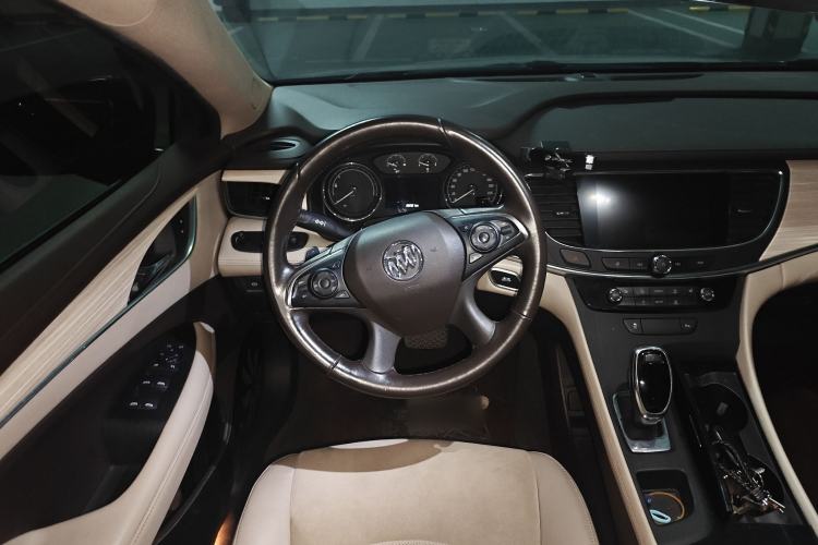 Used Buick LaCrosse 2018 30H Elite Edition Steering Wheel