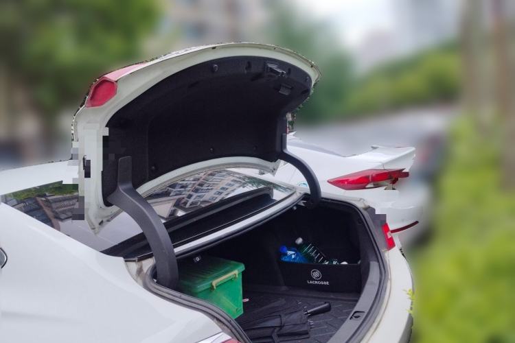 Used Buick LaCrosse 2018 28T Elite Edition Trunk